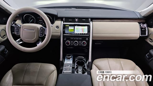 Land Rover Discovery 2017 thumb 8