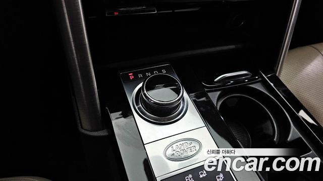 Land Rover Discovery 2017 thumb 10