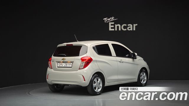 Chevrolet Spark 2018 thumb 3