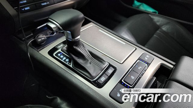 Hyundai Genesis 2015 thumb 9