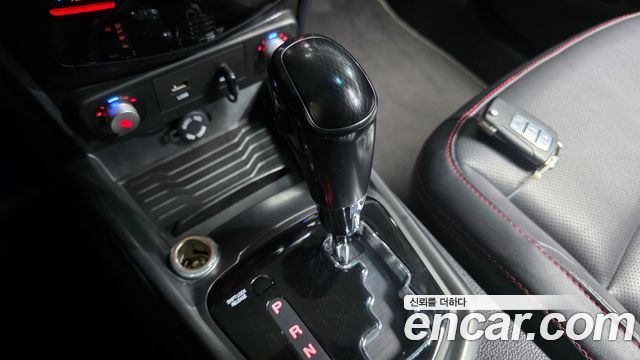 SsangYong Tivoli 2016 thumb 10
