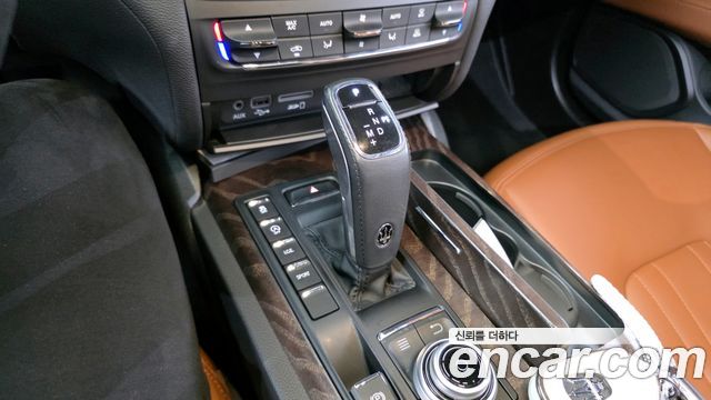 Maserati Ghibli 2021 thumb 10