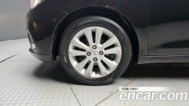 Chevrolet Spark 2017 thumb 6