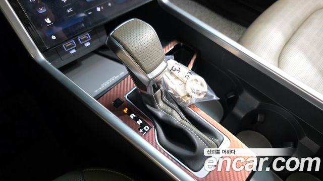SsangYong Torres 2023 thumb 10