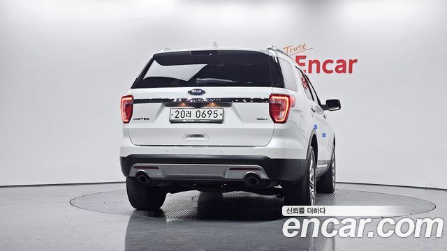 Ford Explorer 2016 thumb 5