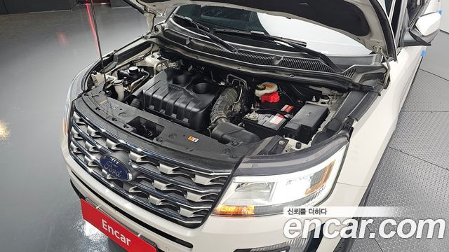 Ford Explorer 2016 thumb 6