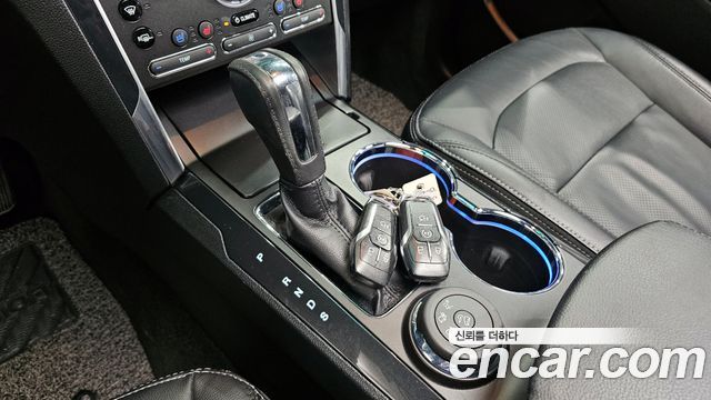 Ford Explorer 2016 thumb 9