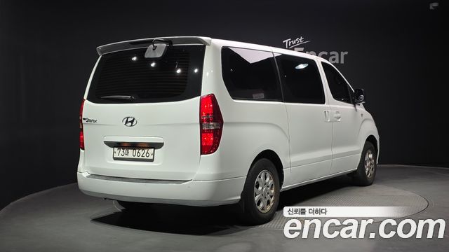 Hyundai Starex 2015 thumb 3