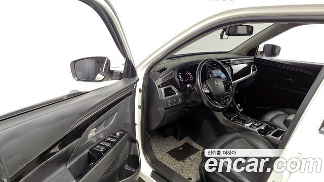 SsangYong Korando 2020 thumb 10