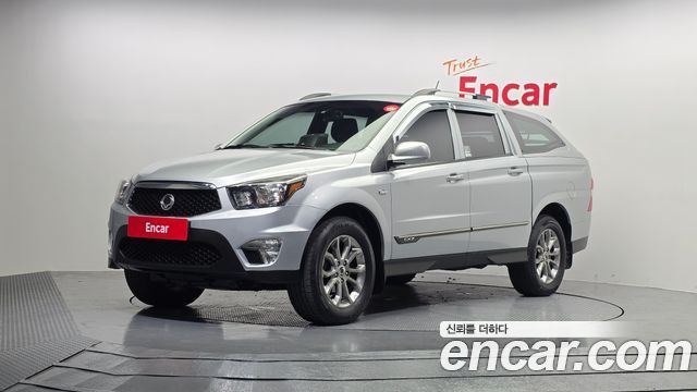 SsangYong Korando 2014 thumb 2