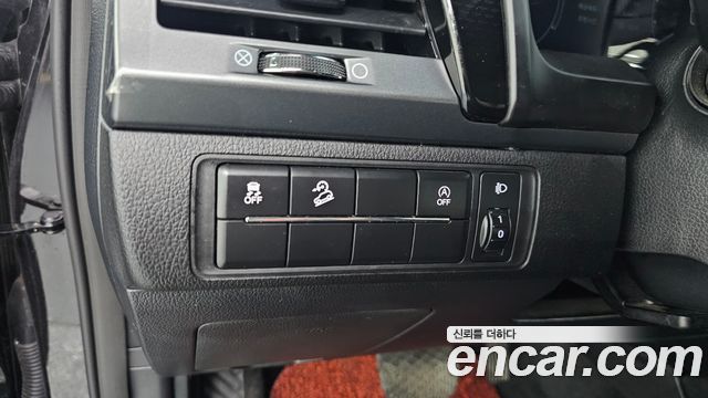 SsangYong Rexton 2022 thumb 11