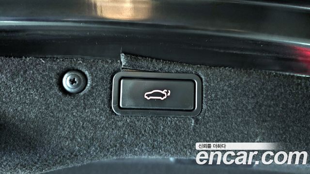 Hyundai Genesis 2012 thumb 12