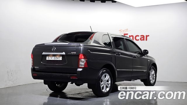 SsangYong Korando 2014 thumb 3