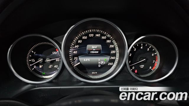 Mercedes-Benz E-Class 2016 thumb 8