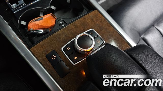Mercedes-Benz E-Class 2016 thumb 12