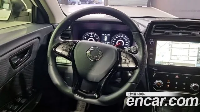 SsangYong Tivoli 2019 thumb 11
