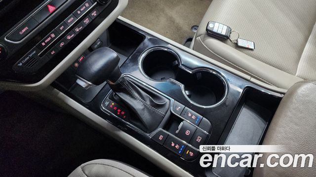 Kia Carnival 2020 thumb 9