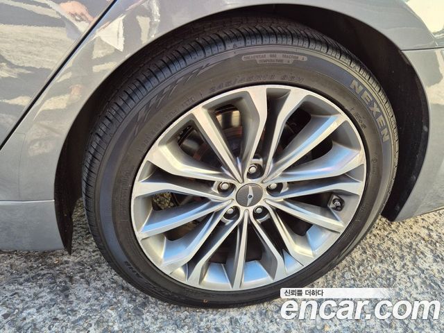 Hyundai Genesis 2015 thumb 6