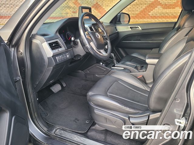SsangYong Rexton 2019 thumb 10