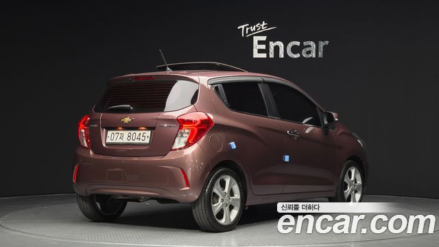 Chevrolet Spark 2018 thumb 3