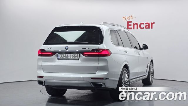 BMW X7 2021 thumb 3