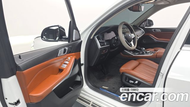 BMW X7 2021 thumb 12