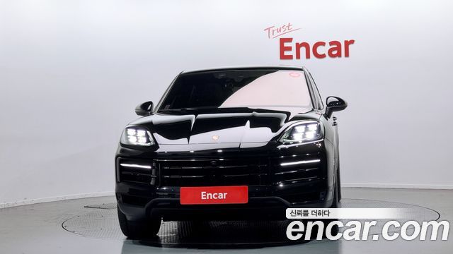 Porsche Cayenne 2024 thumb 4