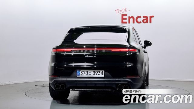 Porsche Cayenne 2024 thumb 5