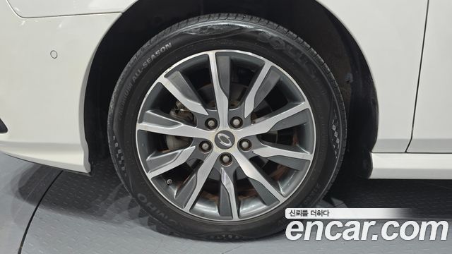 Renault Korea SM5 2015 thumb 6