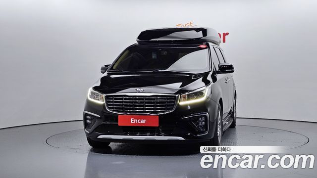 Kia Carnival 2018 thumb 3