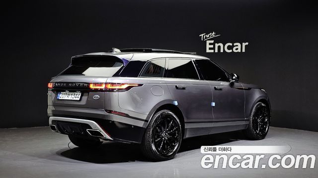 Land Rover Range Rover Velar 2017 thumb 3