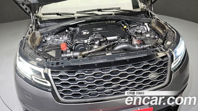 Land Rover Range Rover Velar 2017 thumb 7
