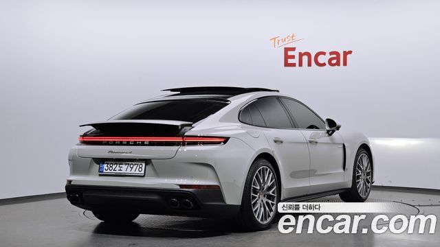 Porsche Panamera 2024 thumb 3