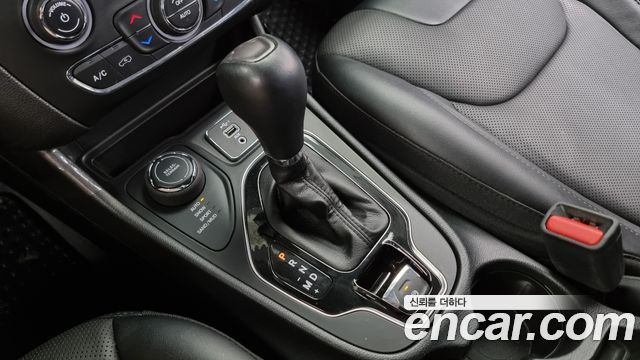 Jeep Cherokee 2022 thumb 10