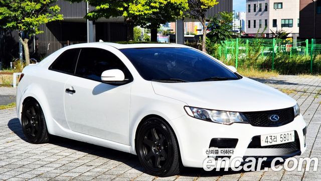 Kia Carens 2010 thumb 4