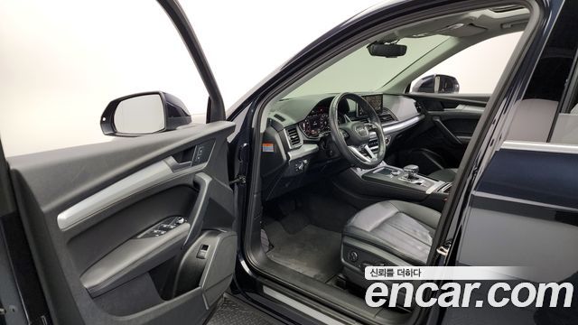 Audi Q5 2020 thumb 11