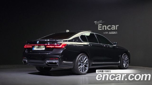 BMW 7 серии 2021 thumb 3
