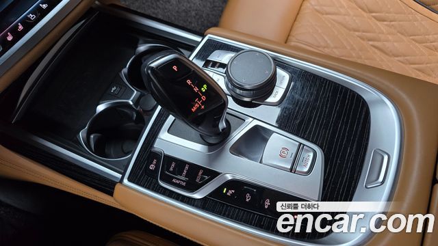 BMW 7 серии 2021 thumb 10