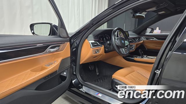 BMW 7 серии 2021 thumb 11