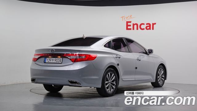 Hyundai Grandeur 2011 thumb 3