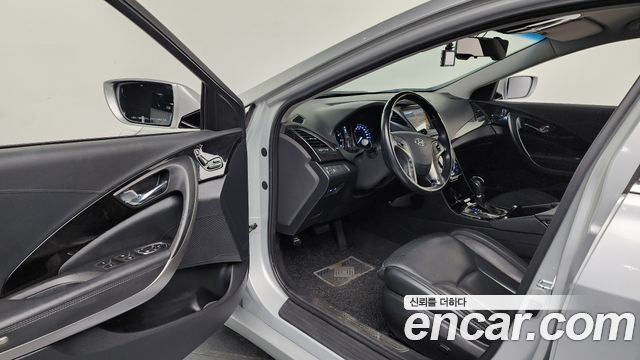Hyundai Grandeur 2011 thumb 10