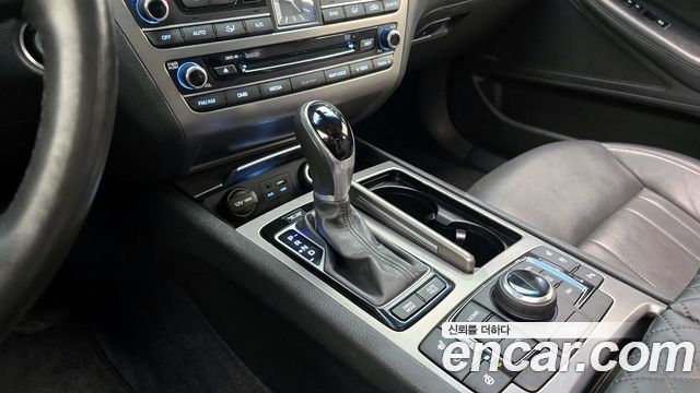 Hyundai Genesis 2016 thumb 9