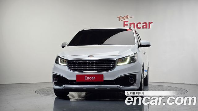 Kia Carnival 2018 thumb 4