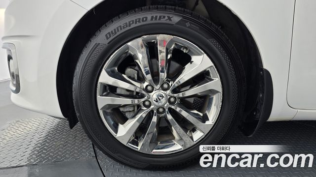Kia Carnival 2018 thumb 6