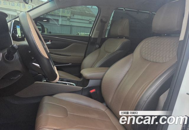 Hyundai Santa Fe 2019 thumb 9