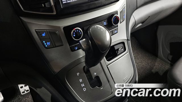 Hyundai Starex 2019 thumb 9