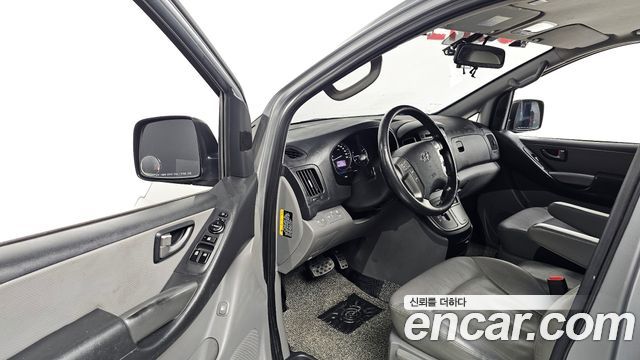 Hyundai Starex 2019 thumb 10