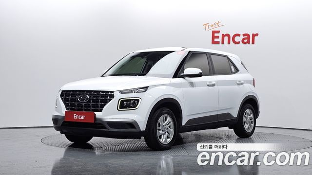 Hyundai Venue 2023 thumb 2