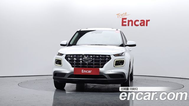 Hyundai Venue 2023 thumb 4