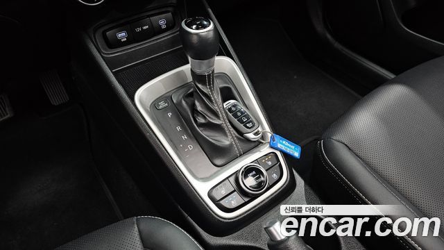 Hyundai Venue 2023 thumb 10